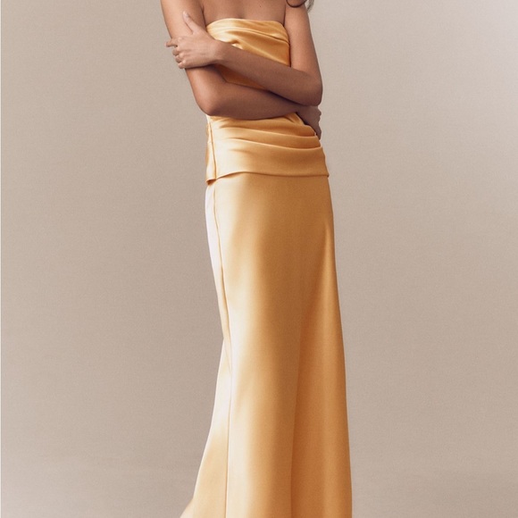 Glamorous Strapless Satin Dress in Gold - Picture 3 of 4